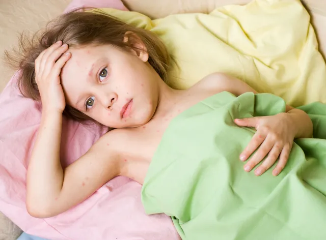 Pediatra: "Mamy w tej chwili absolutny nawał infekcji układu oddechowego"