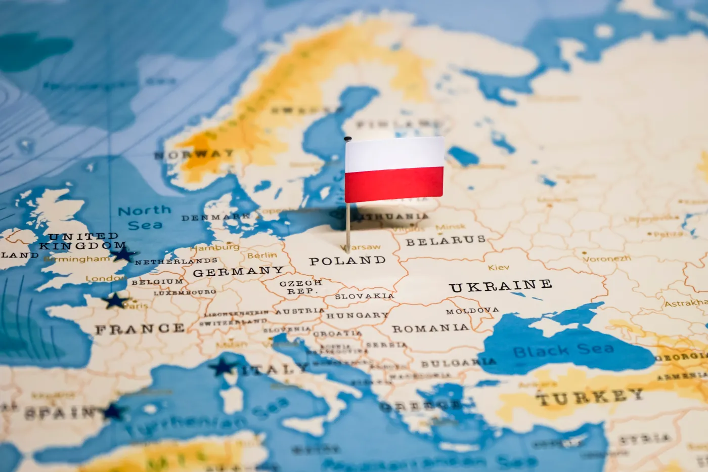 "Guardian" zachęca do podróży do Polski. "Wydając tam pieniądze..."
