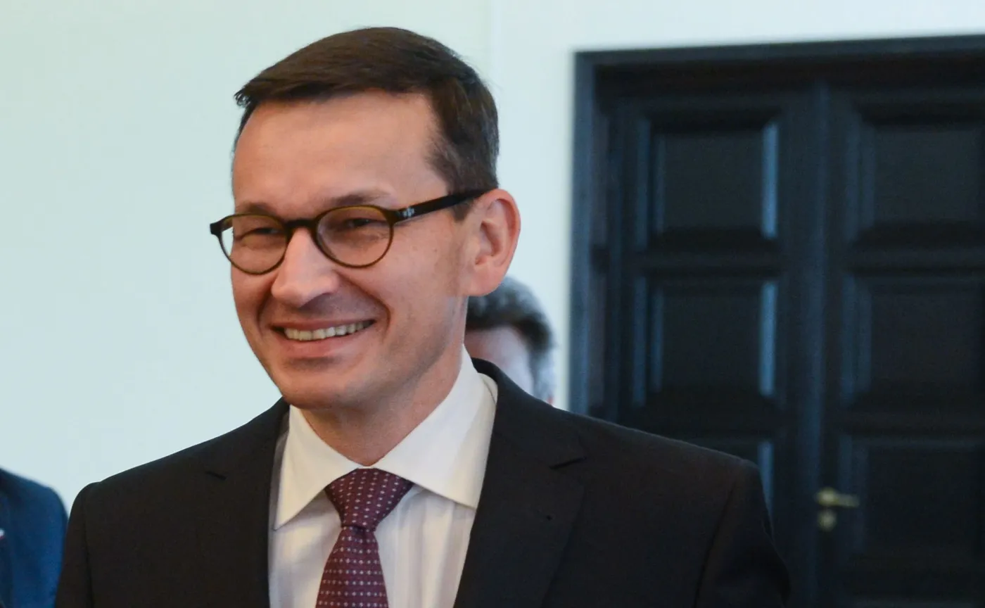 Morawiecki zamieszcza mem i ironizuje: Przyznaję, jesteśmy winni...