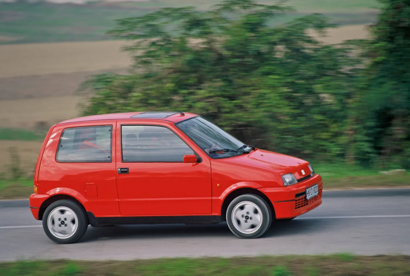 8189144-fiat-cinquecento-sporting-1.jpg