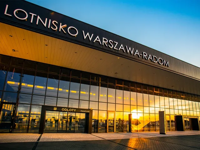LOT uruchomi połączenie z Radomia do Warny zamiast do Kopenhagi