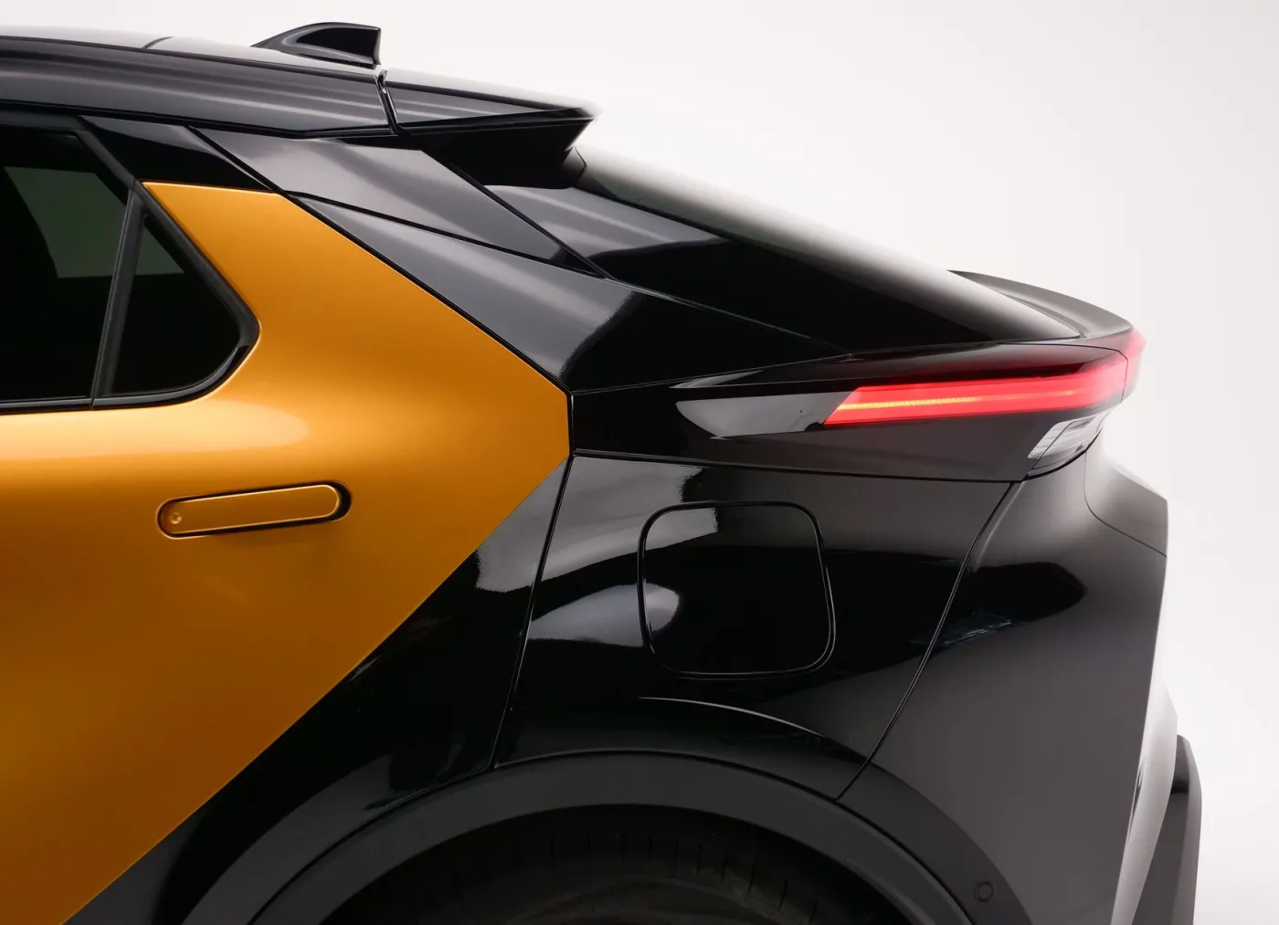 Toyota C-HR nowej generacji