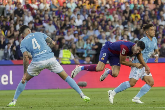 Lewandowski i Cancelo przenieśli Barcelonę z piekła do nieba. To był obłęd! [WIDEO]