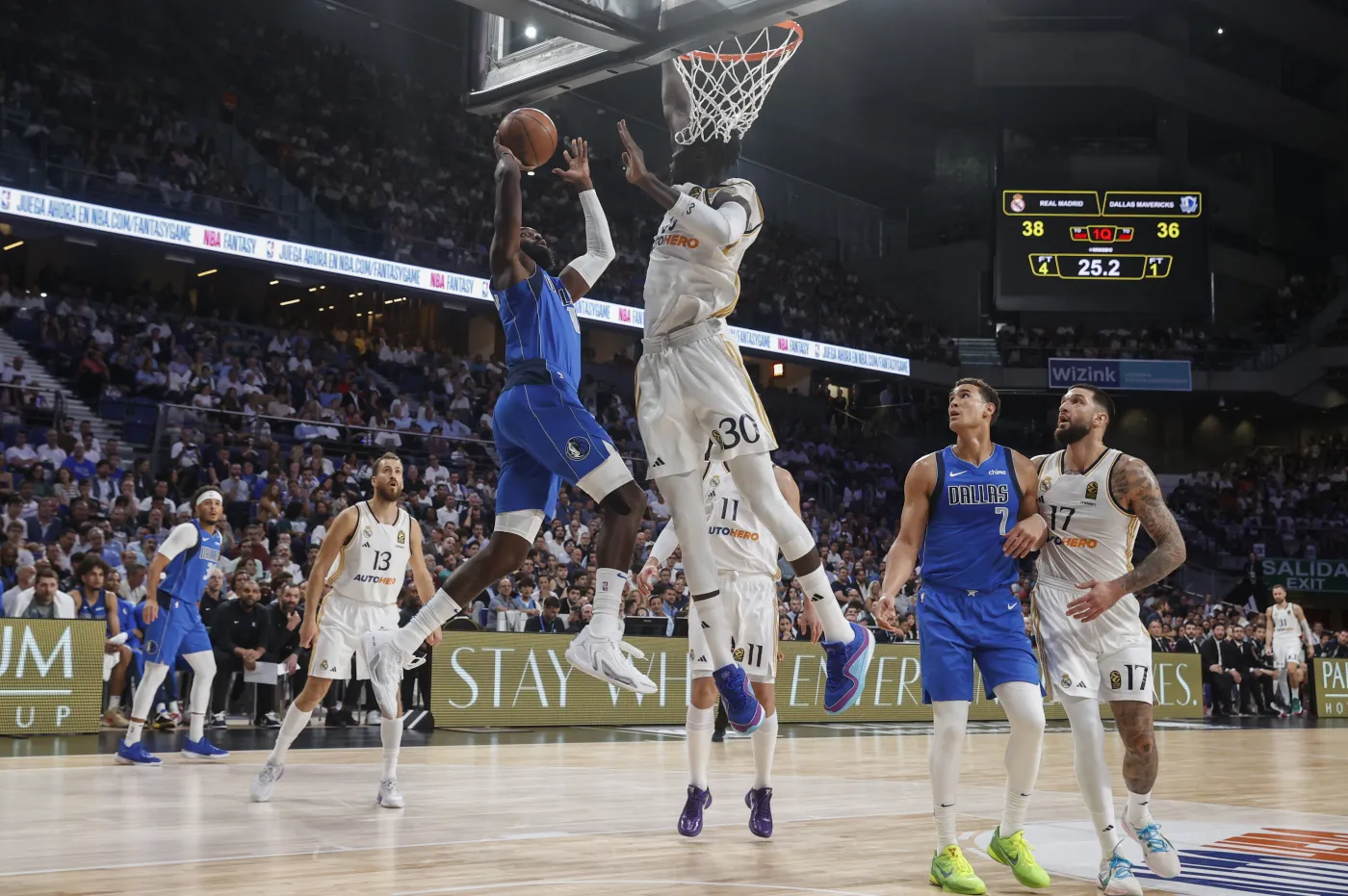 Koszykarze Realu Madryt pokonali Dallas Mavericks