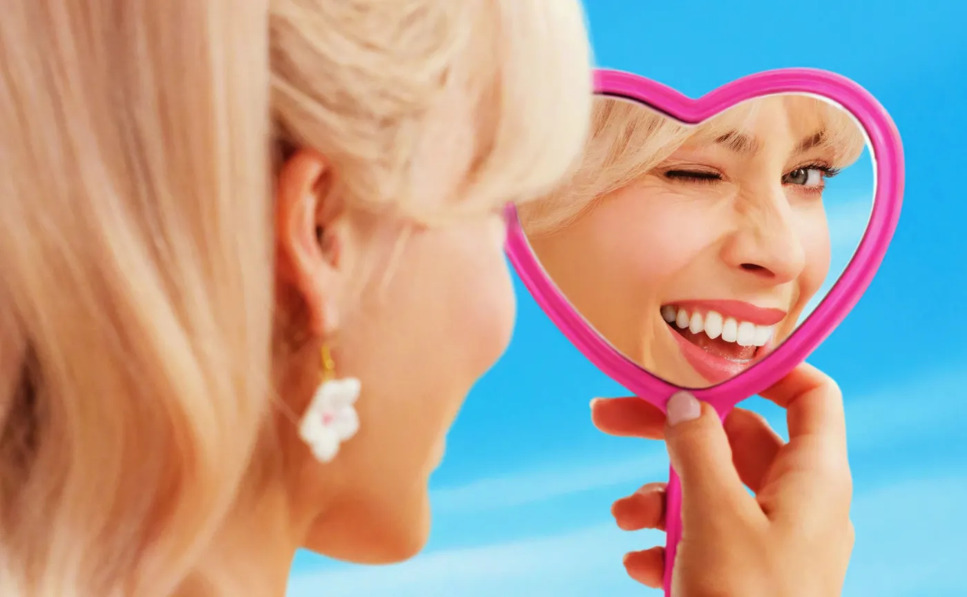 Chcesz mieć usta jak filmowa Barbie? Sprawdź, jak to zrobić