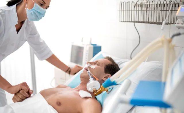 Epidemiolodzy przewidują, że w czwartej fali straci życie około 60 tys. Polaków