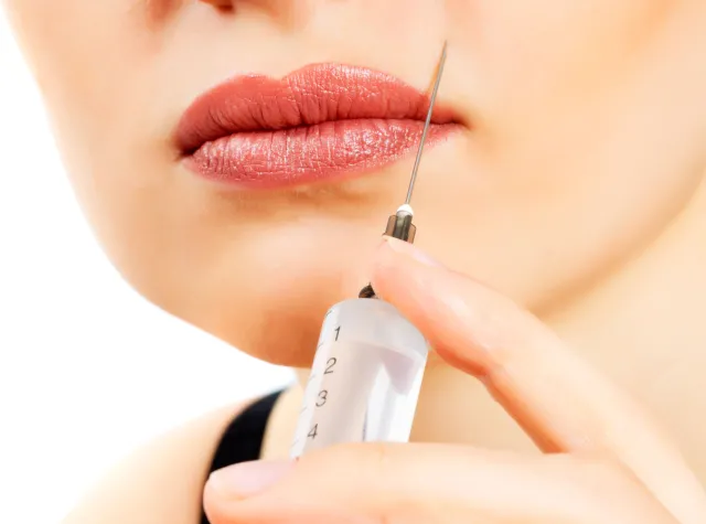 Robisz zabieg toksyną botulinową? Oto co powinnaś wiedzieć!