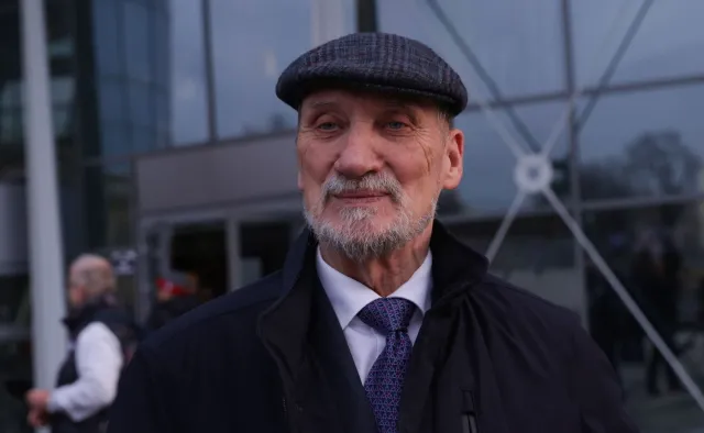 "Interwencja poselska" PiS w siedzibie PAP. Macierewicz: Jeszcze dziś złożę zeznania