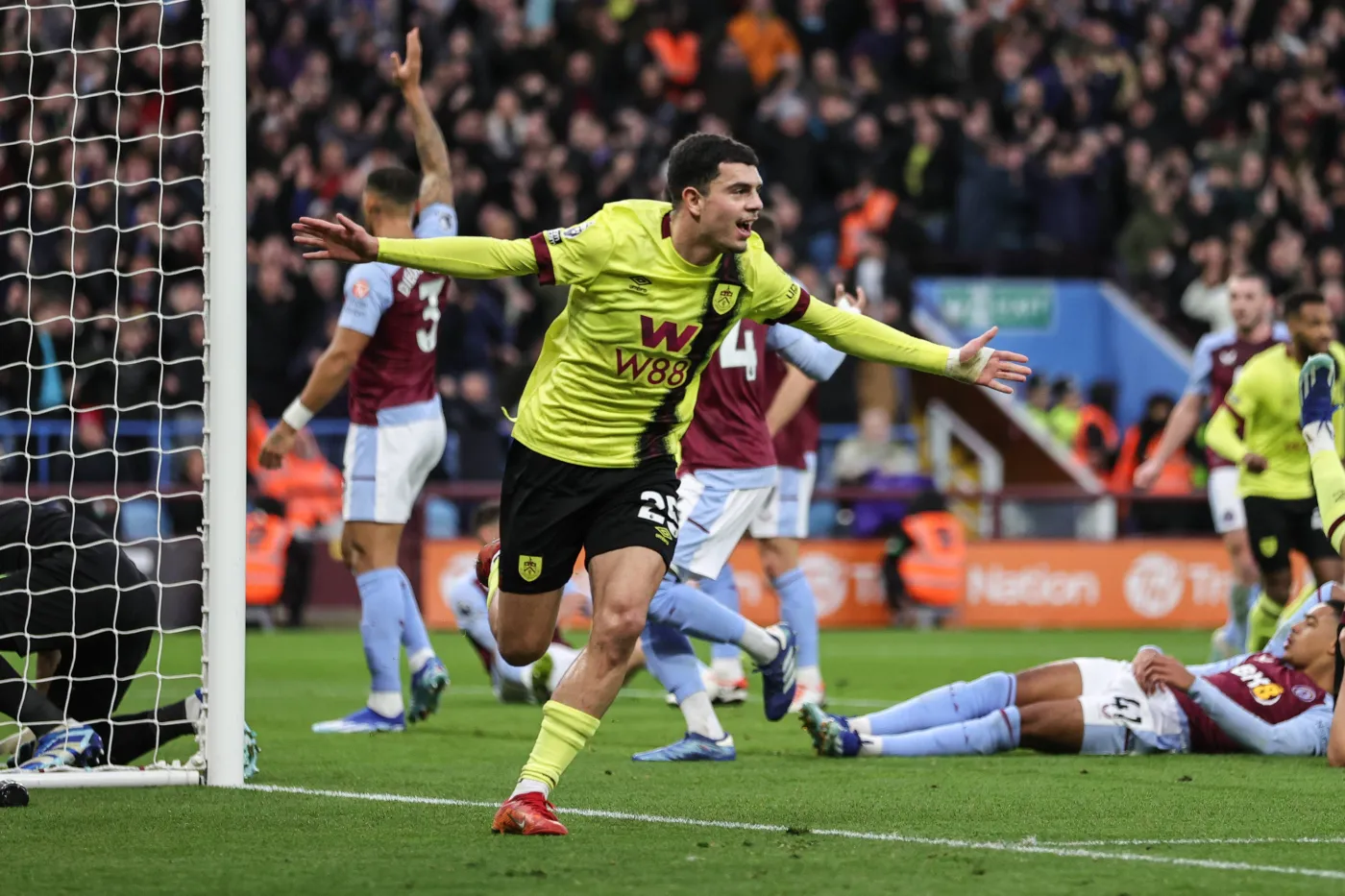 Aston Villa pokonała Burnley