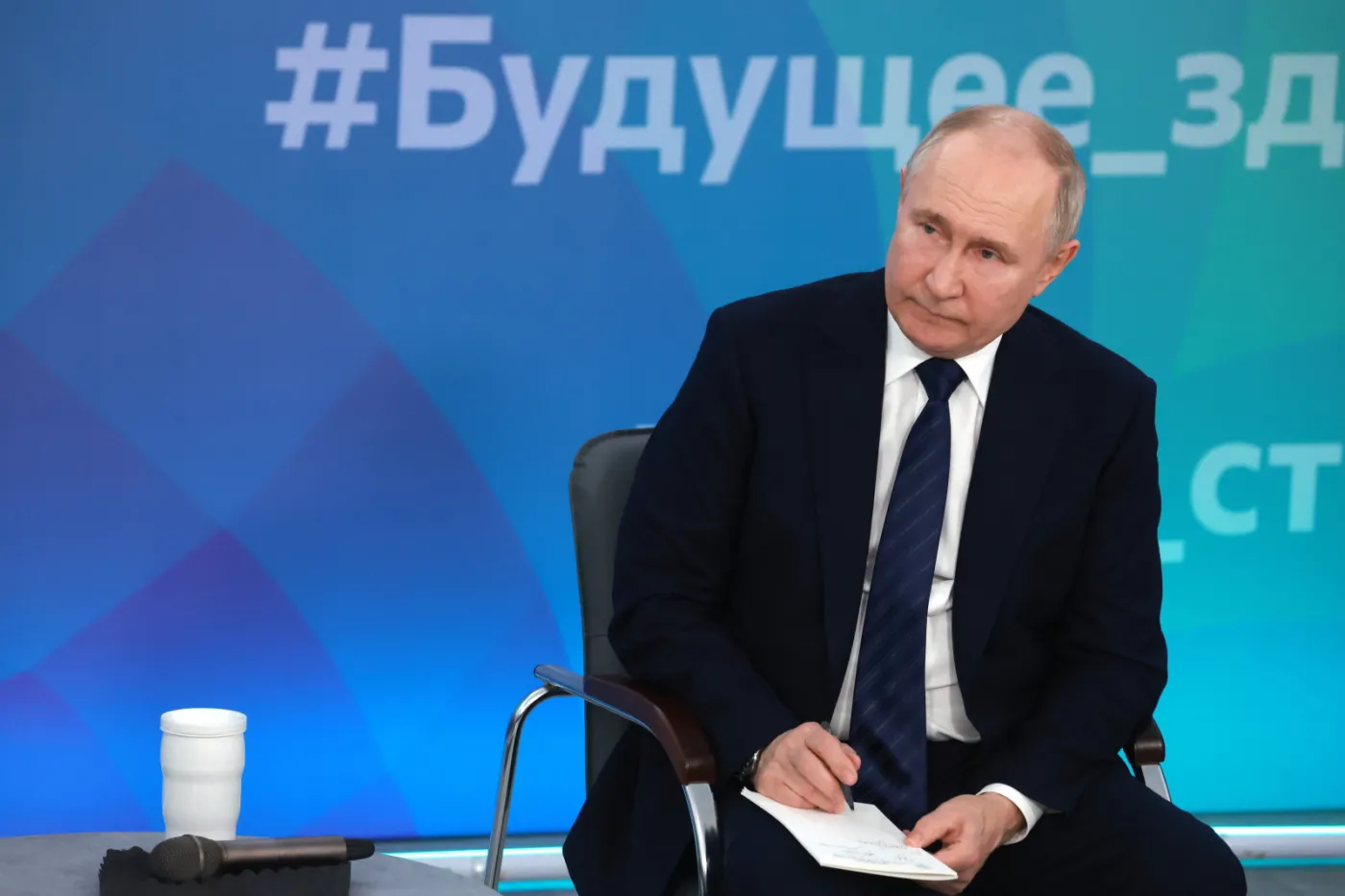 Putin w Królewcu. Z przyganą mówił o "naszych sąsiadach". Przekonywał: My niczego nie niszczymy