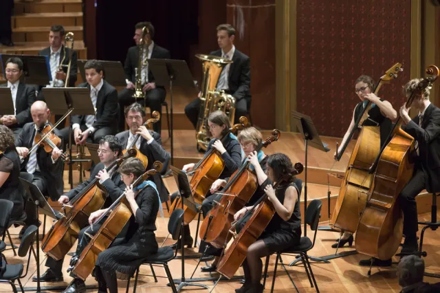 Aktywistki zakłóciły koncert w Filharmonii Narodowej. "Nasz świat płonie"
