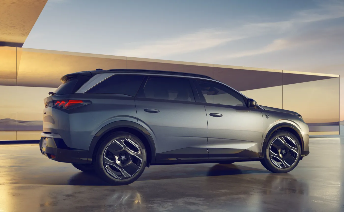 Nowy Peugeot 5008 i e-5008: rodzinne rewolucje