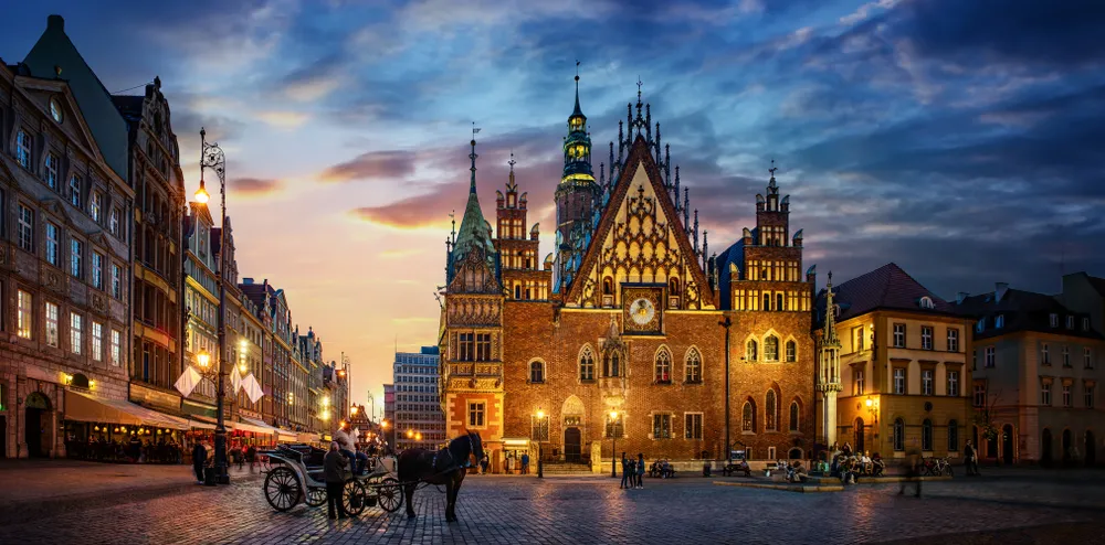 Pojedynek "jedynek" we Wrocławiu. Niewiele zmian w porównaniu z poprzednimi wyborami