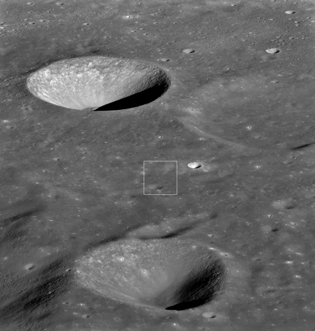 Tajemniczy obiekt uchwycony przez NASA nad Księżycem