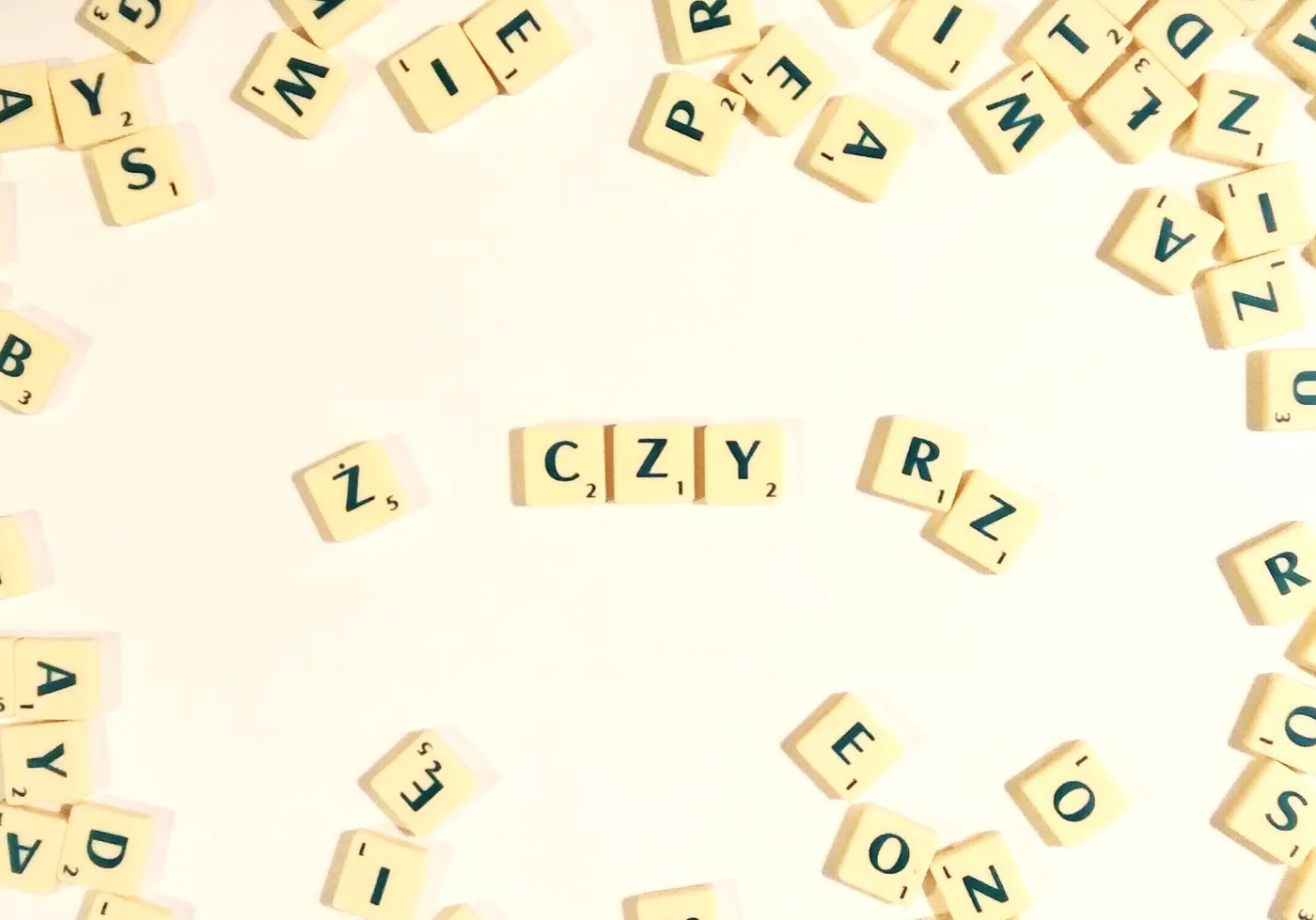 "Ż" czy "Rz"? QUIZ ortograficzny dla mistrzów języka polskiego. Zdobędziesz choć 7/10?