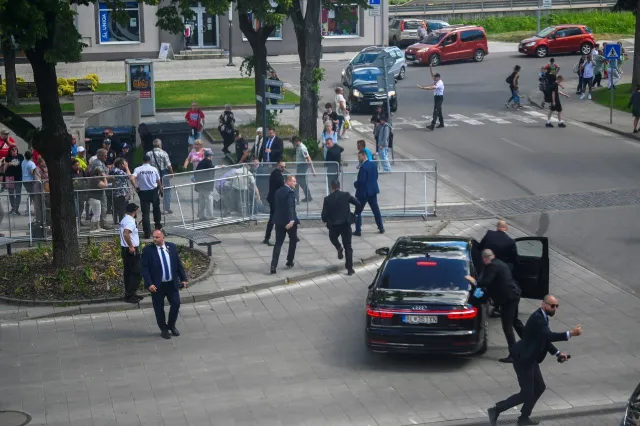Premier Robert Fico postrzelony. Jego stan jest poważny