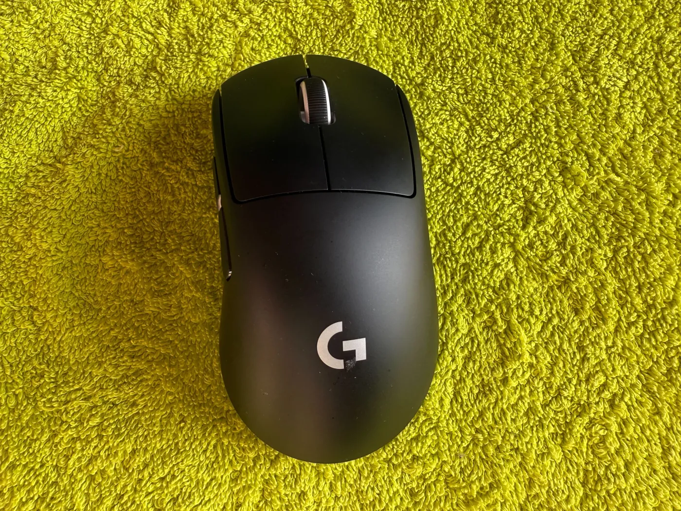 Logitech Pro X Superlight 2 Dex - tak wygodnej myszy dawno w ręku nie miałem [RECENZJA]
