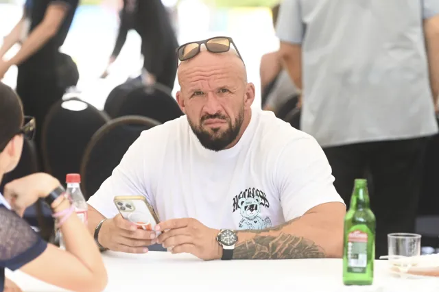 Tomasz Oświeciński o wyroku dla aktora "Listów do M.". "Wiedziałem, że tego nie zamiotą, jeśli ja będę"