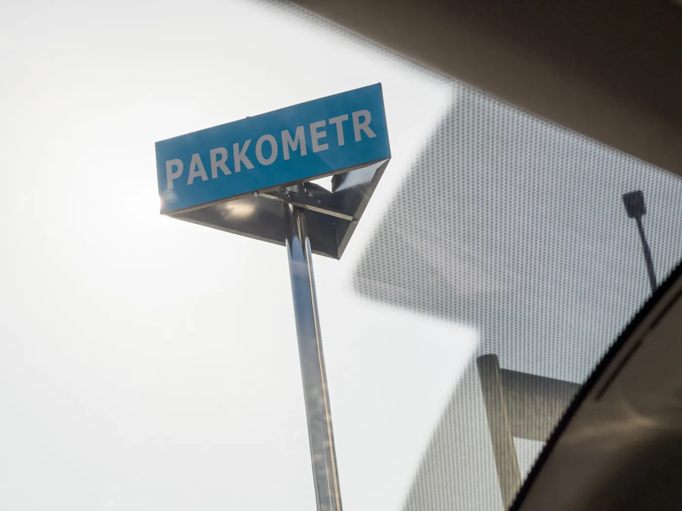 Nowe strefy płatnego parkowania w Warszawie. Zmiany obejmą dwie dzielnice