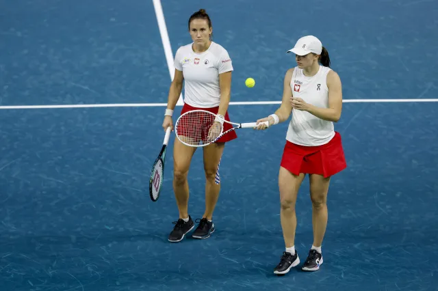 Świątek i Kawa prowadziły 5:1. Koszmar Polek w Billie Jean King Cup