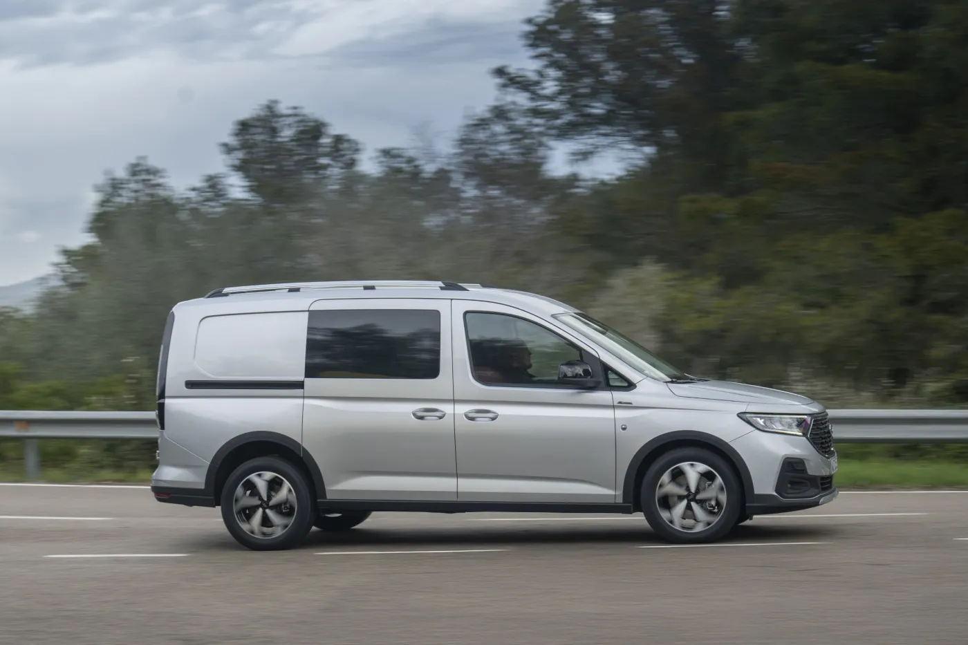 Ford Transit Connect PHEV