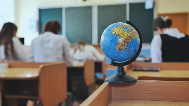 Nowy bat na uczniów i rodziców? MEN szykuje rewolucję