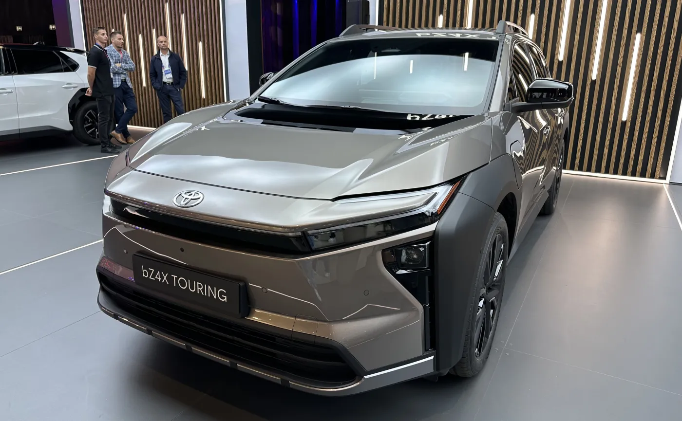 Nowa Toyota bZ4X Touring
