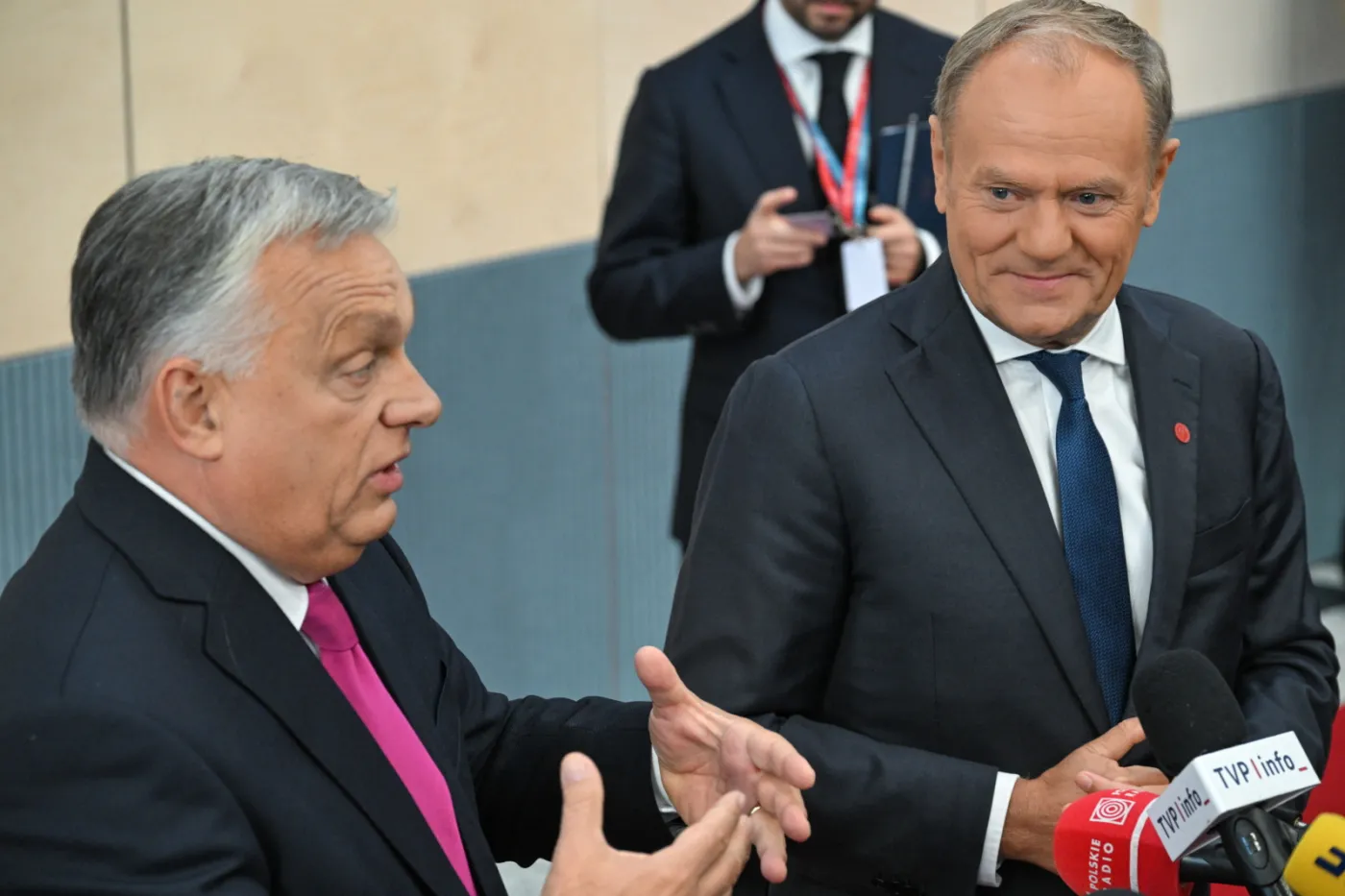 Spór Orbana z Tuskiem eskaluje. "Dążysz do wygrania wojny, którą uważasz za swoją..."