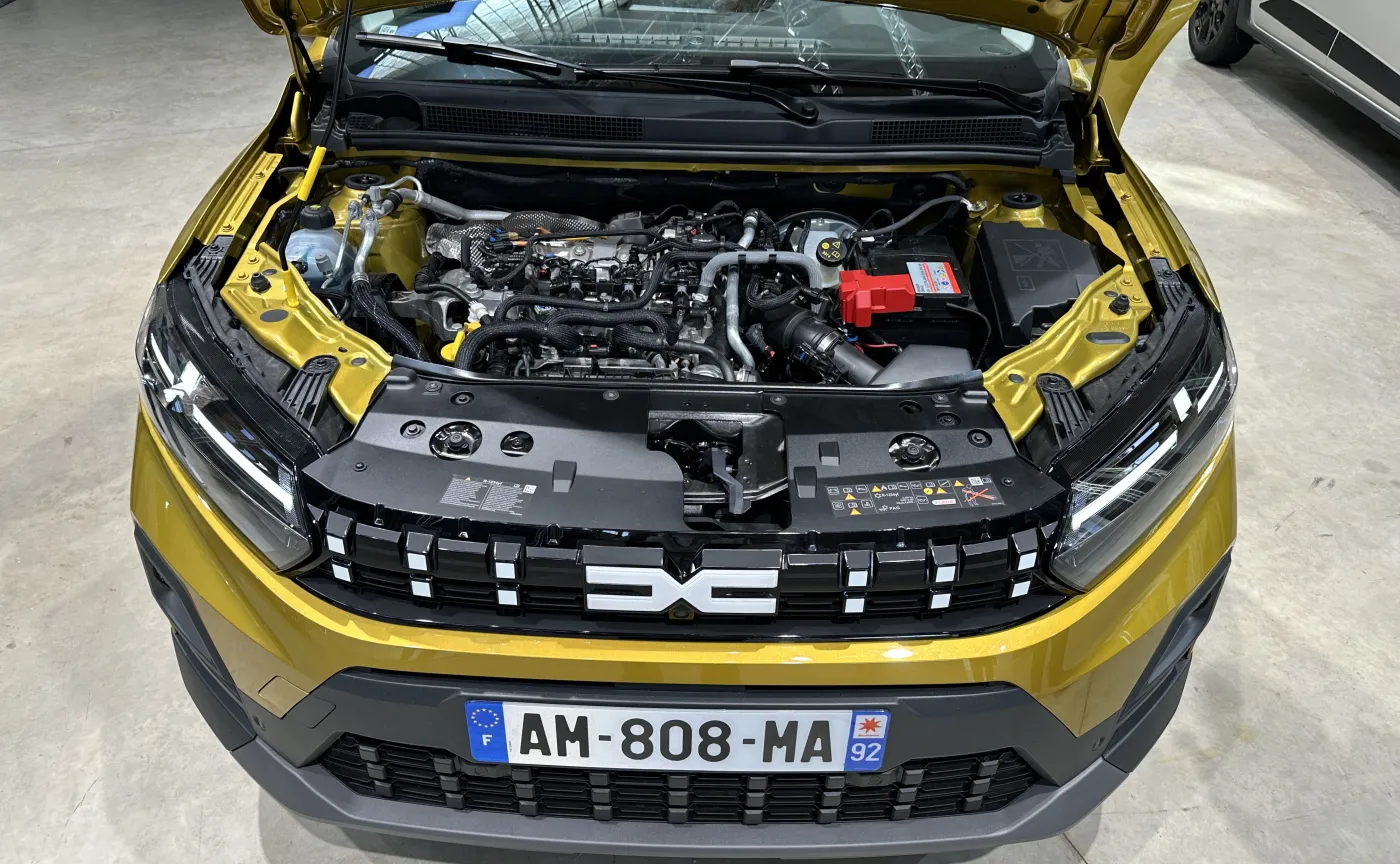 Tak Dacia ratuje silnik spalinowy. Jedno tankowanie i masz 1590 km zasięgu