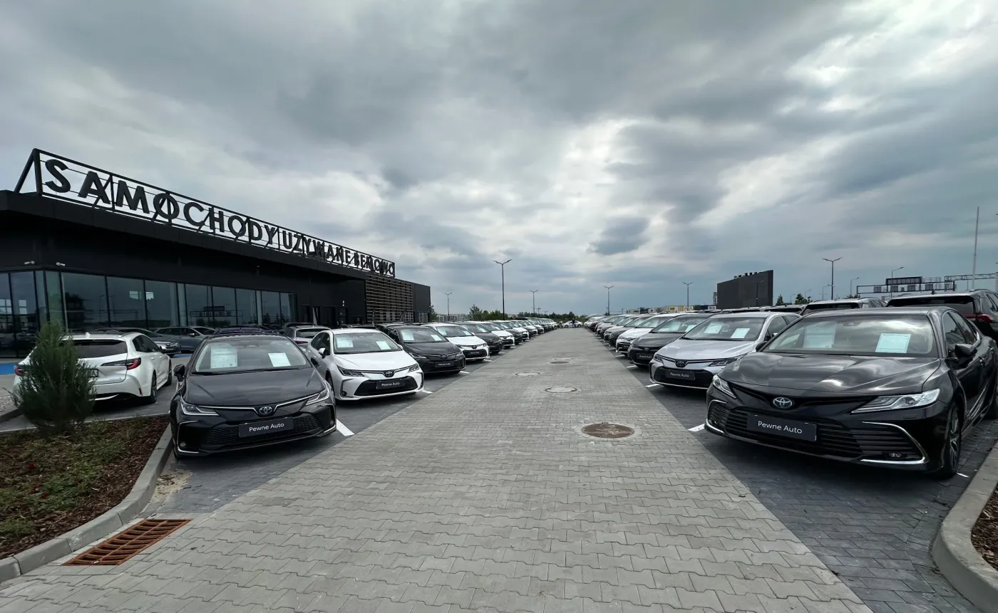 Toyota samochody używane