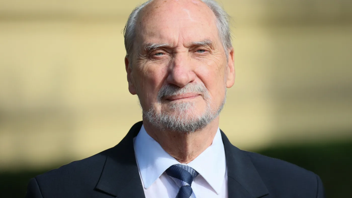 Macierewicz