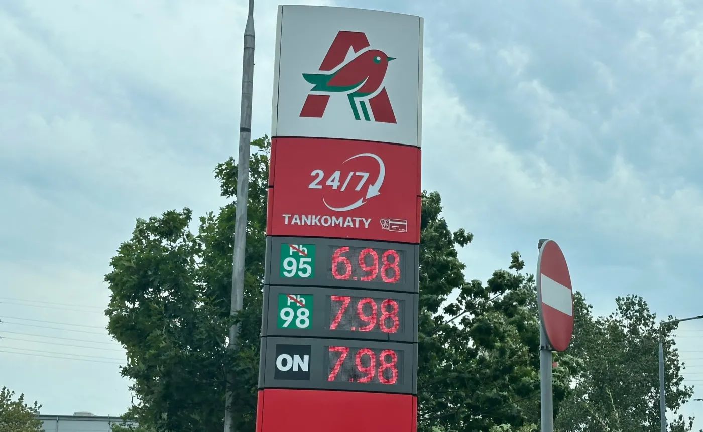 Ceny na stacji paliw Auchan