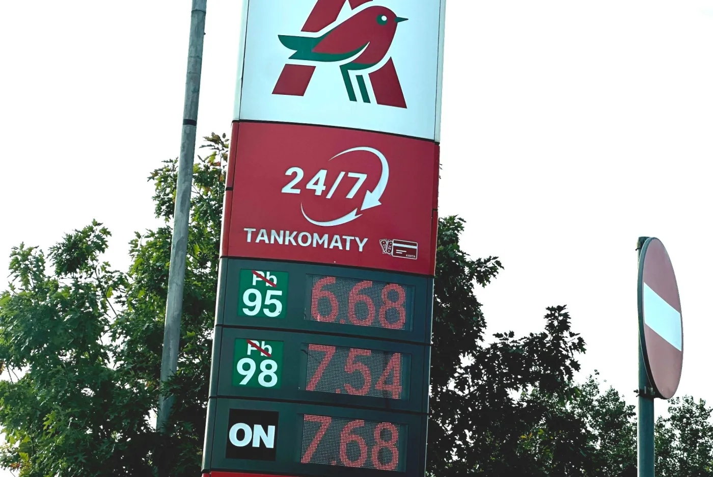 Ceny paliw na stacji Auchan