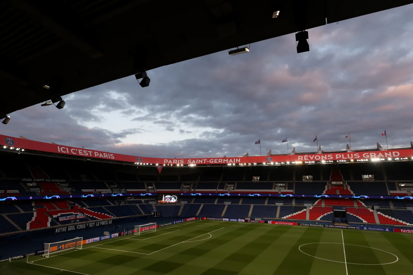 Premier Francji nie pozostawia złudzeń ws. dokończenia sezonu Ligue 1
