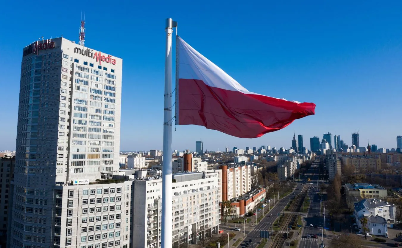 Premier dumny z warszawiaków. Pokazał zdjęcia opustoszałej stolicy