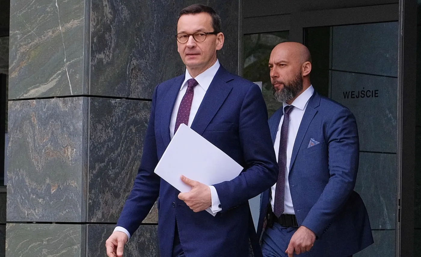 Zakaz wychodzenia z domu. Jakie jeszcze obostrzenia? [SZCZEGÓŁY]