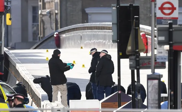 Polak z Londynu jako superbohater "Kapitan Narwal". Tak dzielnego Łukasza uhonorował brytyjski rysownik [FOTO]
