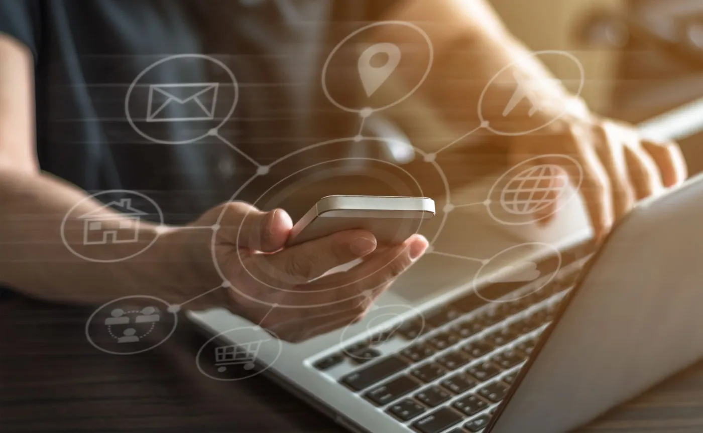 Średnio co godzinę pojawiało się ponad 80 antyukraińskich wpisów w sieci [RAPORT]