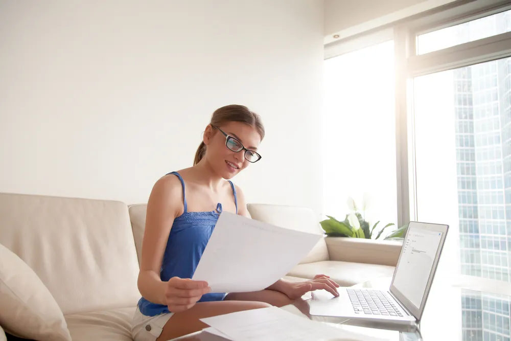 Coraz więcej Polaków szkoli się do nowych zawodów. Do których branż przechodzą?