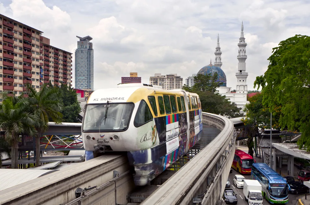 Polskie samorządy chcą rozbudowywać sieć transportu publicznego typu monorail