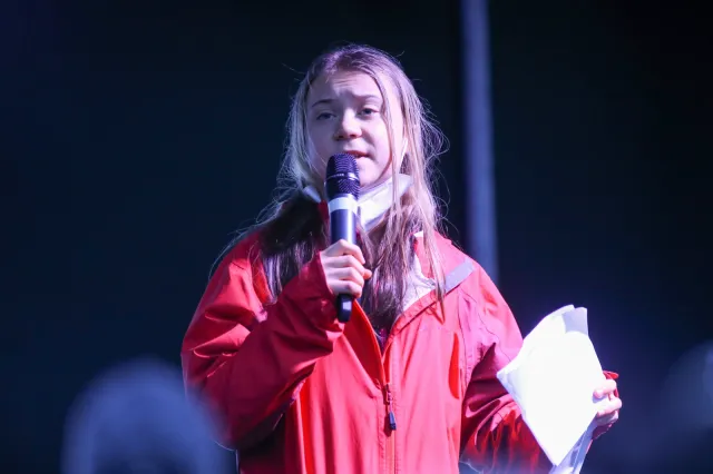 Greta Thunberg na wiecu klimatycznym: Trzeba drastycznych działań, świat płonie