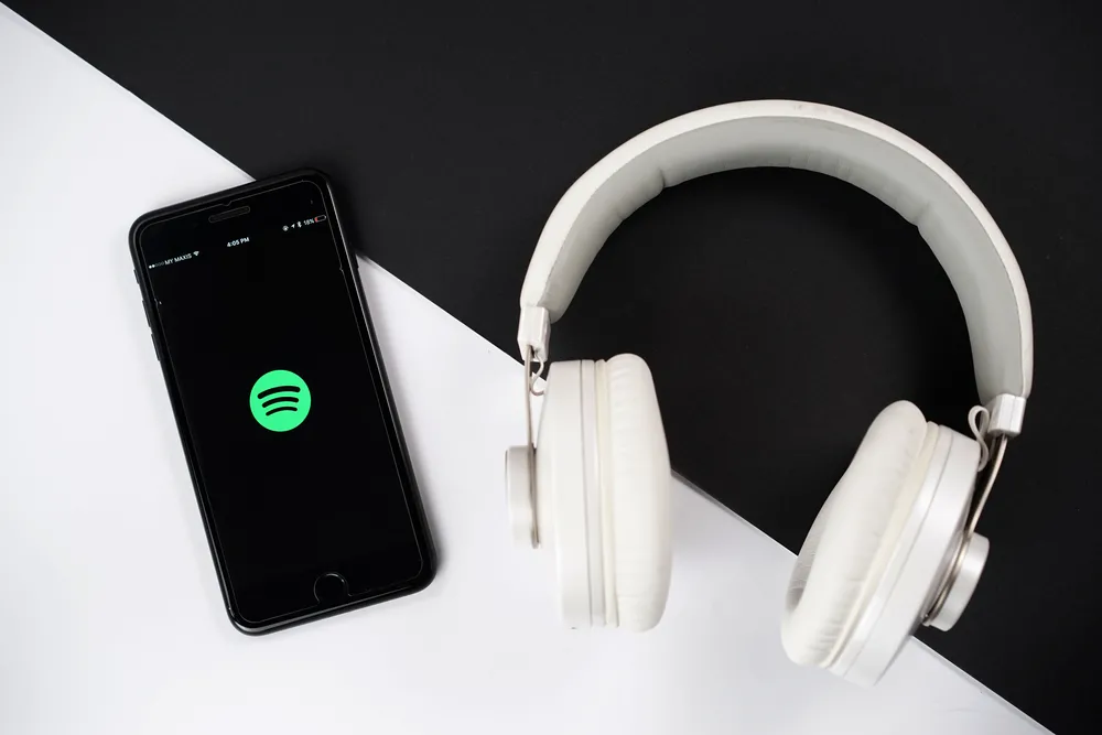 Spotify muzyka streaming prawa autorskie 