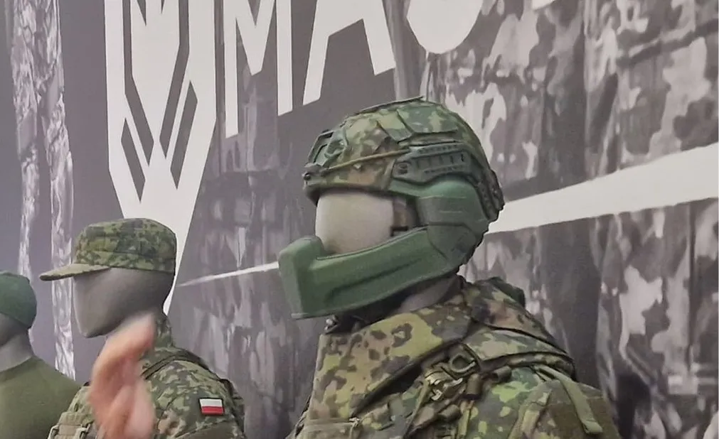 Hełm HBT-02