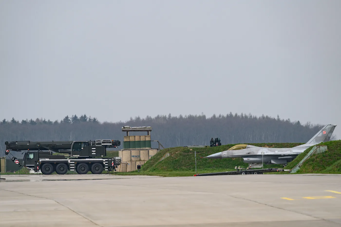F-16, lotnisko, lotnisko wojskowe