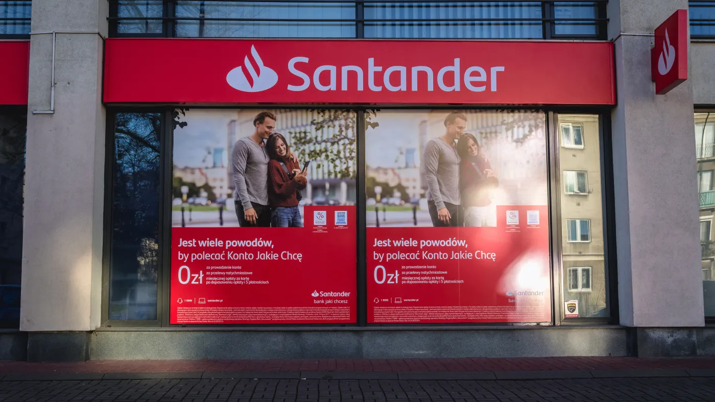Kredyty frankowe. Santander Bank Polska oszacował wpływ ryzyka na zysk w IV kw.