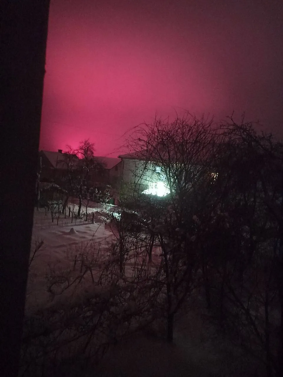Łuna nad celem ataku Oriesznika
