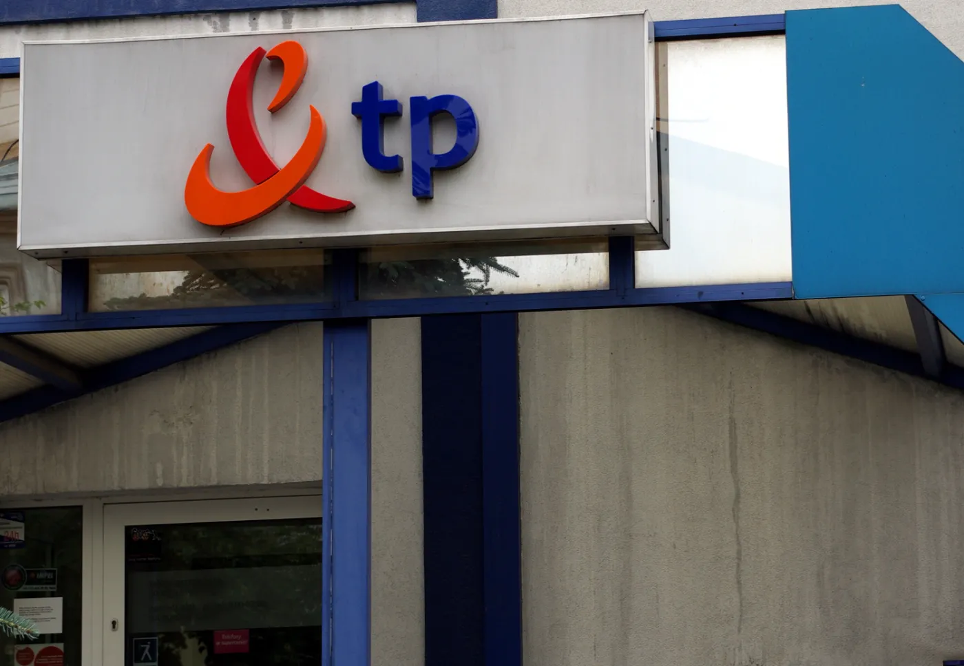 Zysk TPSA w pierwszej połowie 2010 roku spadł o 13,4 proc. do 609 mln zł