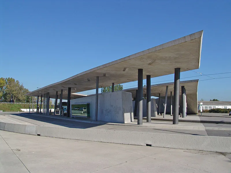 1338755-bahnhof-hoenheim-philip-sch-fer.jpg