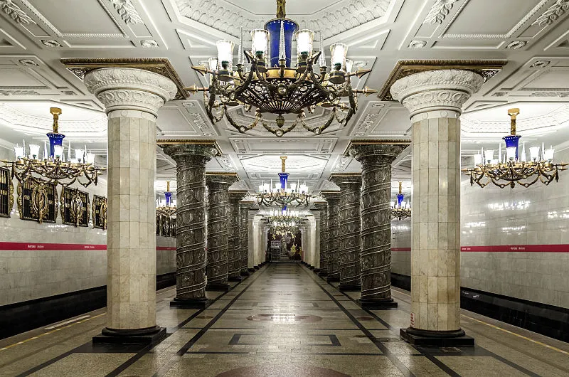 1431365-metro-w-petersburgu-autor-alex.jpg
