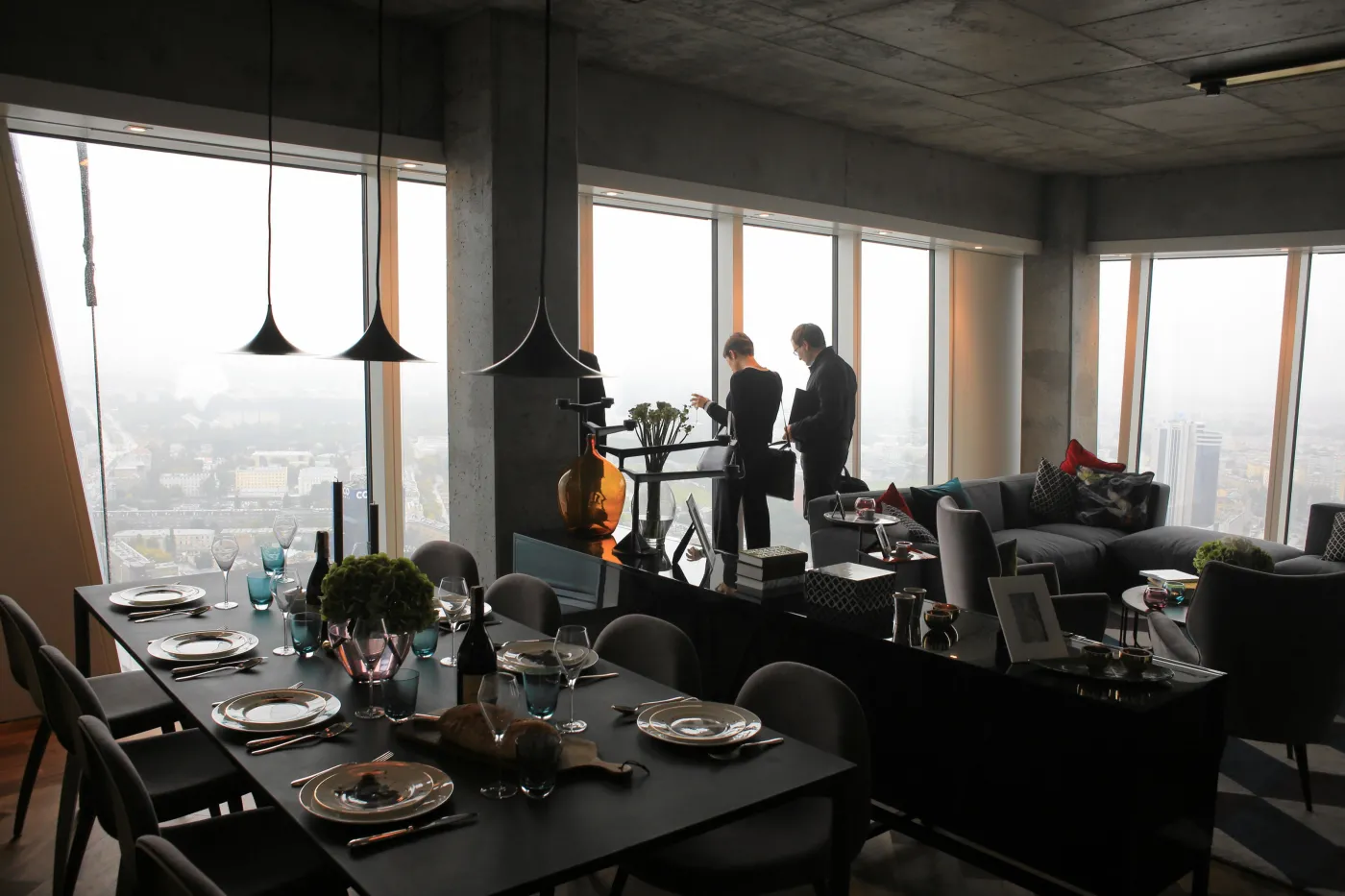 1478879-zlota-44-wnetrza-w-apartamentowcu.jpg